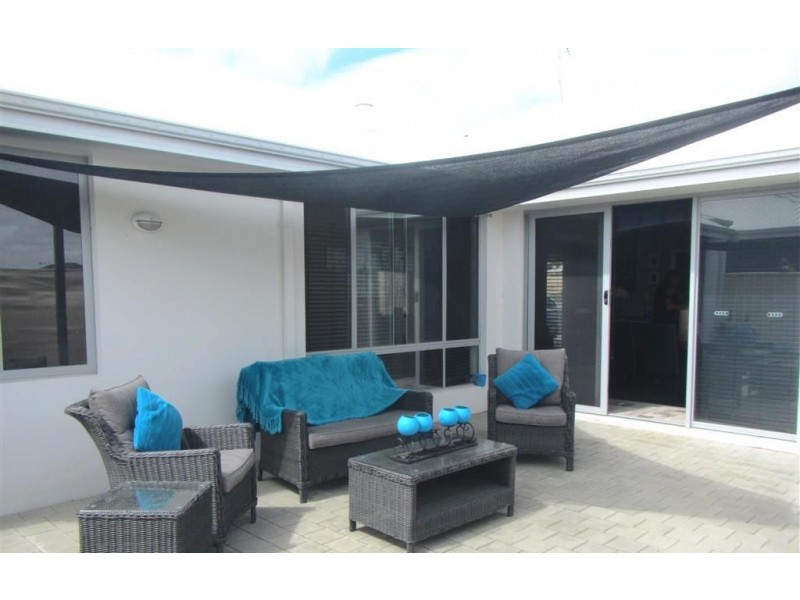 38B Coogee Road, Munster WA 6166