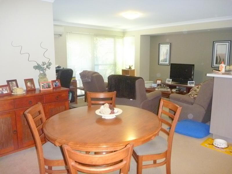 17 Yarra Promenade, Hammond Park WA 6164