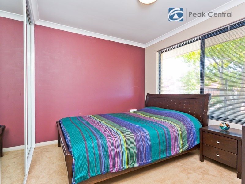 U4/1 Jardine Street, Success WA 6164