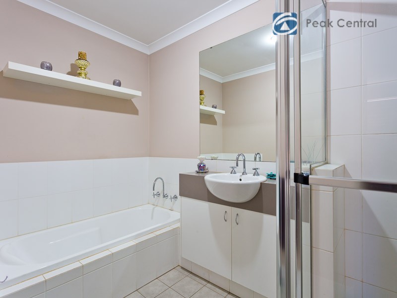 U4/1 Jardine Street, Success WA 6164