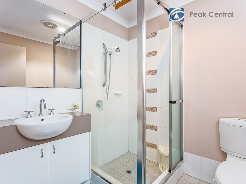 U4/1 Jardine Street, Success WA 6164