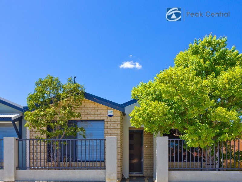 U4/1 Jardine Street, Success WA 6164