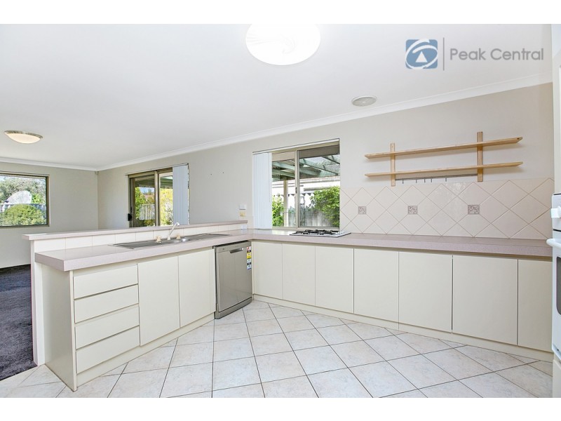 6 Woolmore Cross, Atwell WA 6164