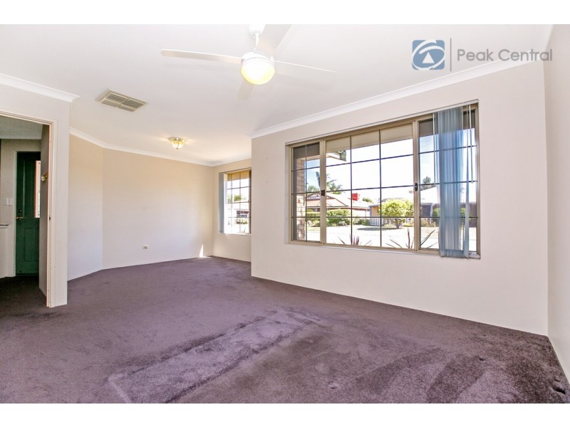 6 Woolmore Cross, Atwell WA 6164