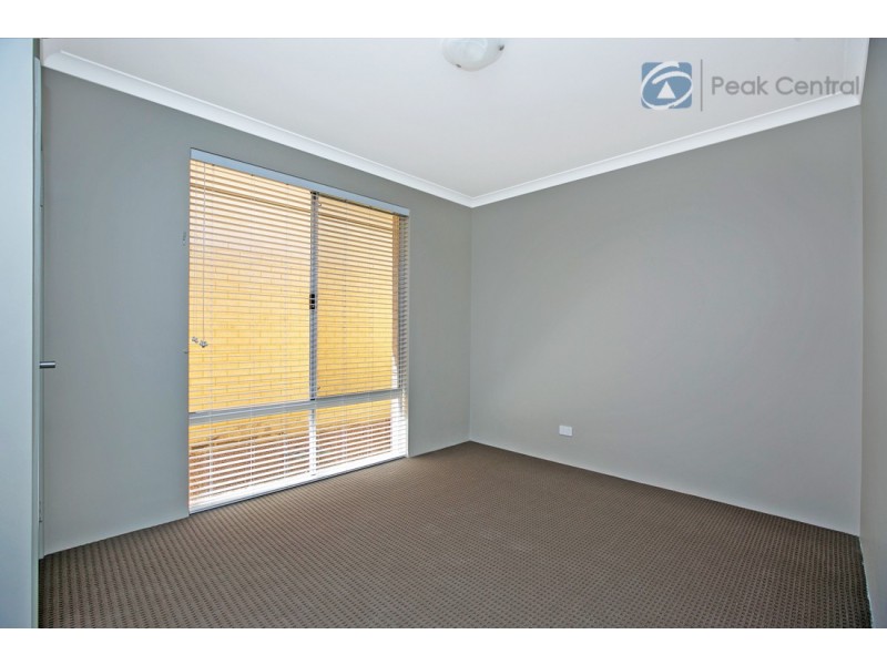 18 Cordata Avenue, Wandi WA 6167