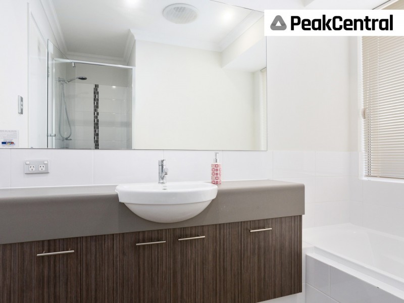 1/27 Barfield Road, Hammond Park WA 6164