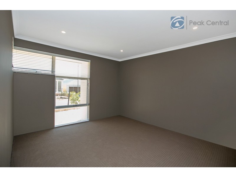 32 Needlewood Loop, Wandi WA 6167