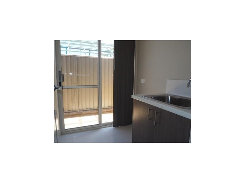 32 Needlewood Loop, Wandi WA 6167