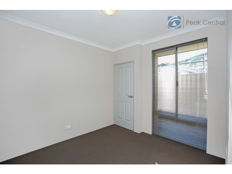 32 Needlewood Loop, Wandi WA 6167