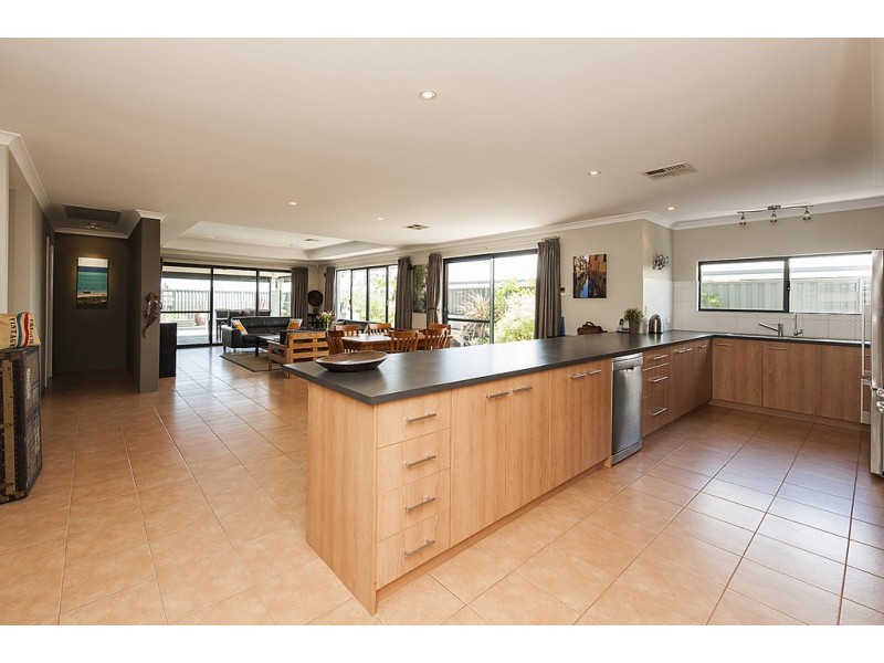 3 Longwood Bend, Aubin Grove WA 6164