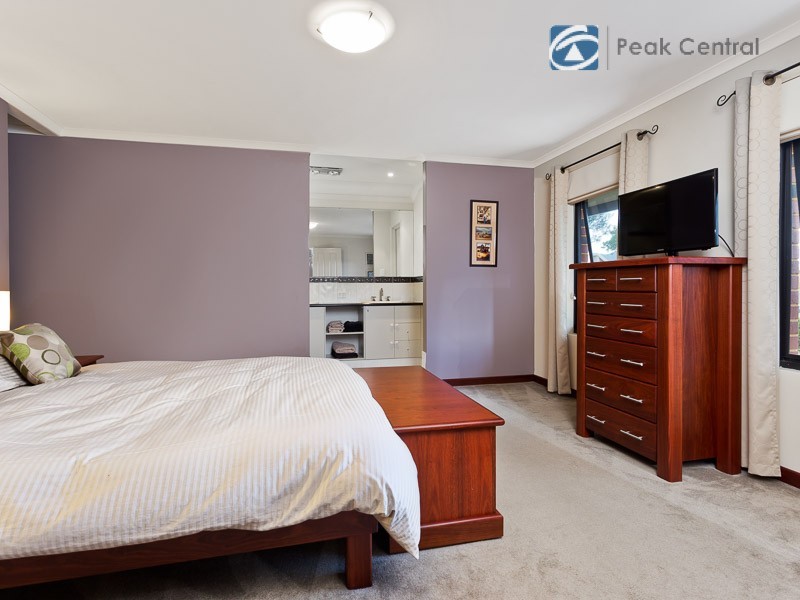 20 Sanguine Way, Atwell WA 6164