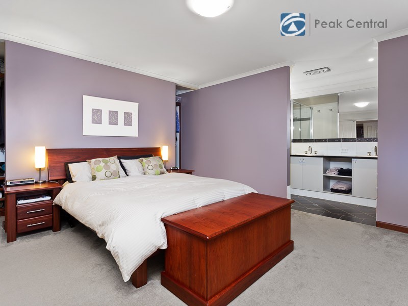 20 Sanguine Way, Atwell WA 6164