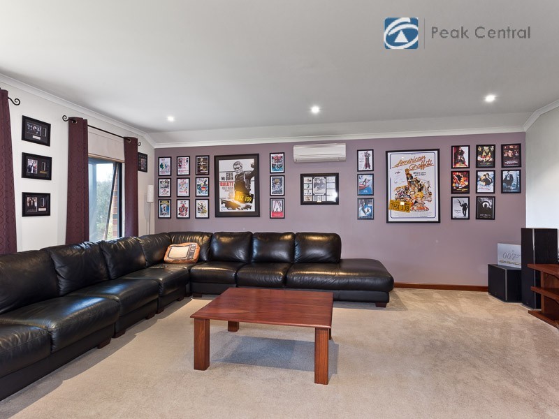 20 Sanguine Way, Atwell WA 6164
