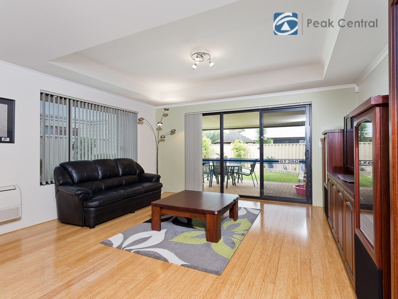 20 Sanguine Way, Atwell WA 6164
