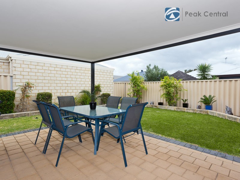 20 Sanguine Way, Atwell WA 6164