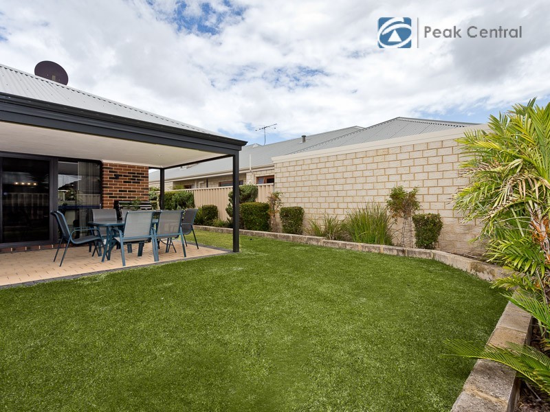 20 Sanguine Way, Atwell WA 6164