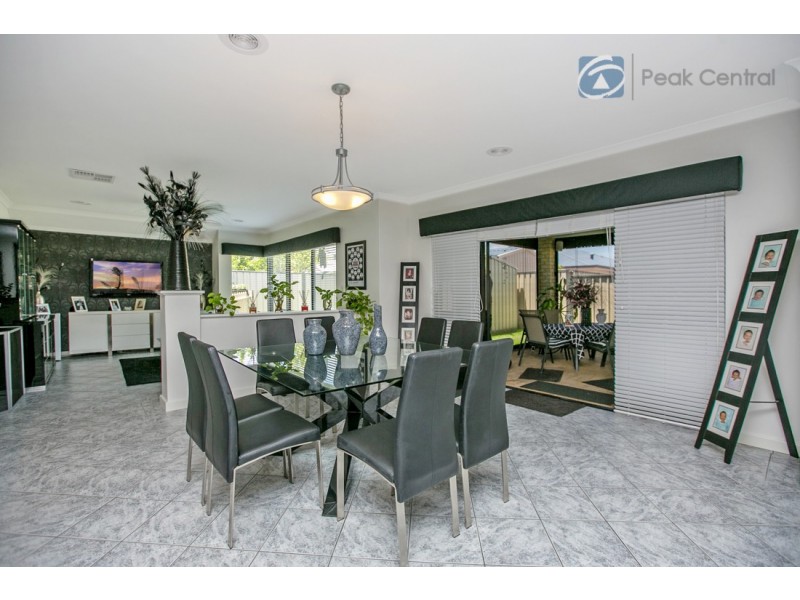 7 Laigo Way, Hammond Park WA 6164