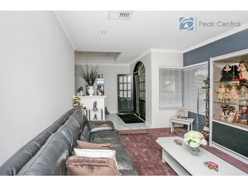 7 Laigo Way, Hammond Park WA 6164