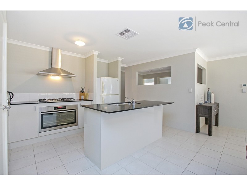 167 Frankland Ave, Hammond Park WA 6164