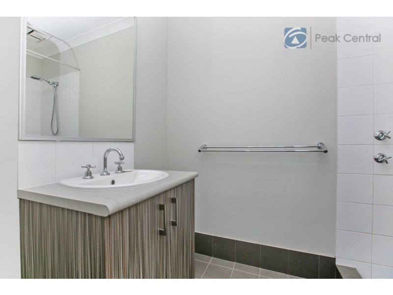 167 Frankland Ave, Hammond Park WA 6164