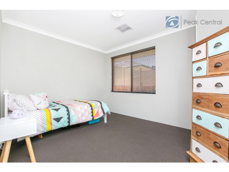 167 Frankland Ave, Hammond Park WA 6164