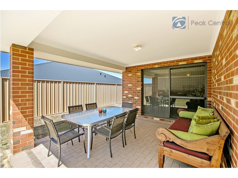 167 Frankland Ave, Hammond Park WA 6164