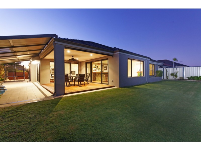 2 Bledsoe Way, Success WA 6164