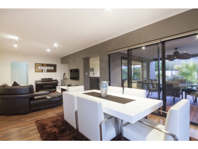 2 Bledsoe Way, Success WA 6164