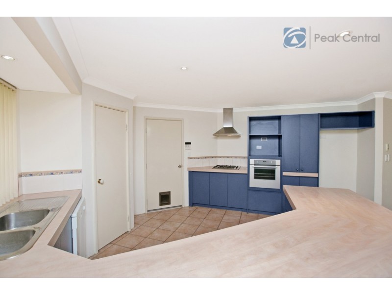 38 Avon Crescent, Atwell WA 6164