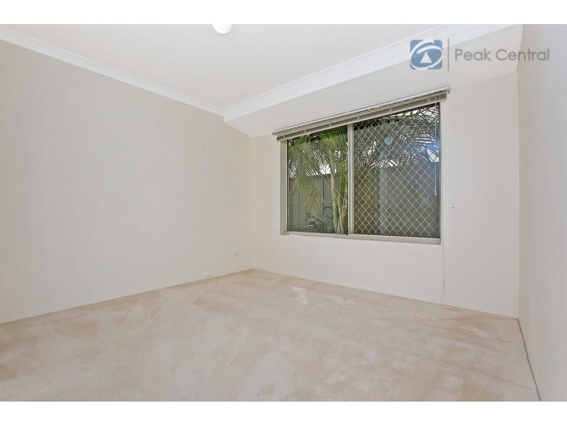 38 Avon Crescent, Atwell WA 6164