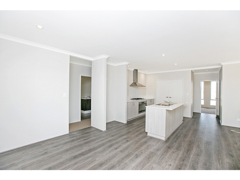 3 Willandra Parkway, Wandi WA 6167
