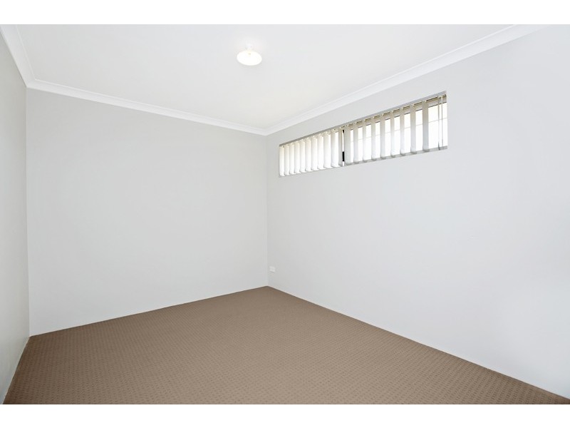 3 Willandra Parkway, Wandi WA 6167