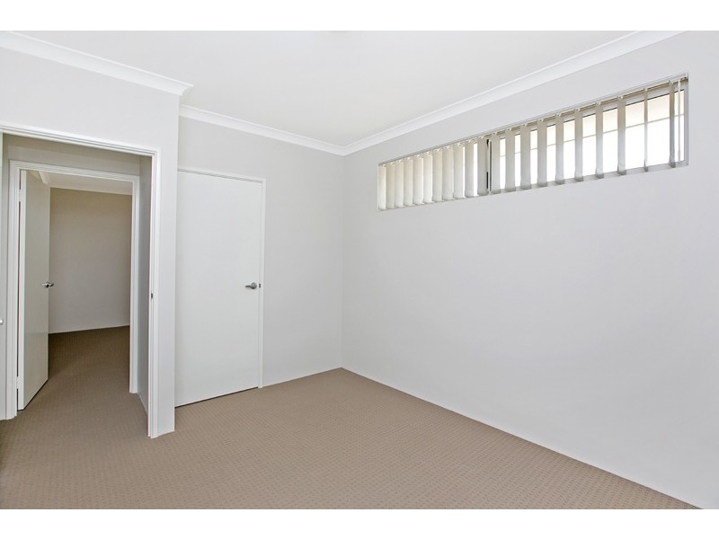 3 Willandra Parkway, Wandi WA 6167