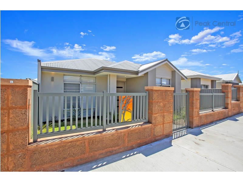 18 Cordata Avenue, Wandi WA 6167