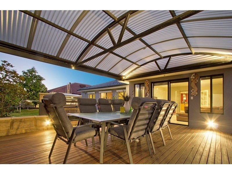 5 Minerva Loop, Success WA 6164