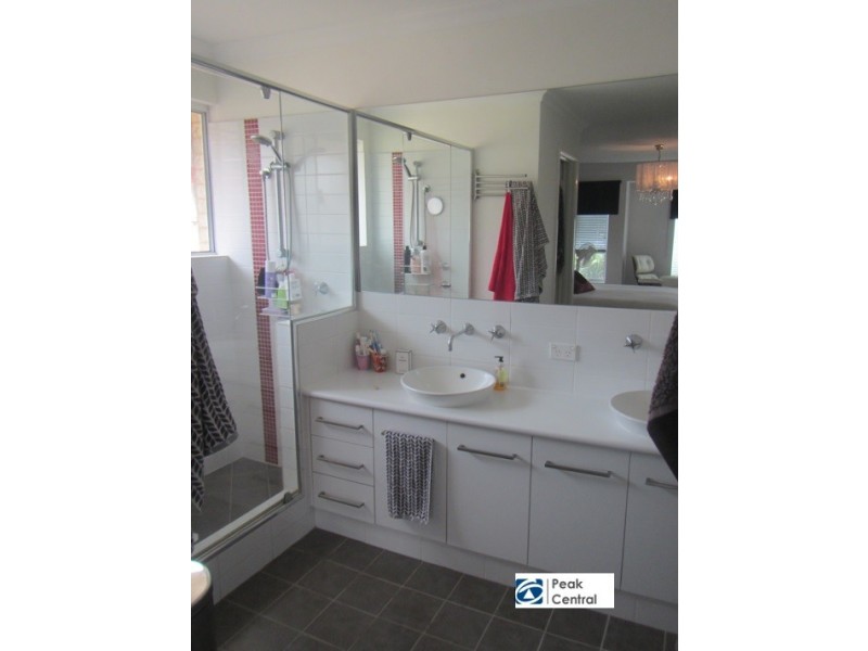 22 Brenchley Drive, Atwell WA 6164