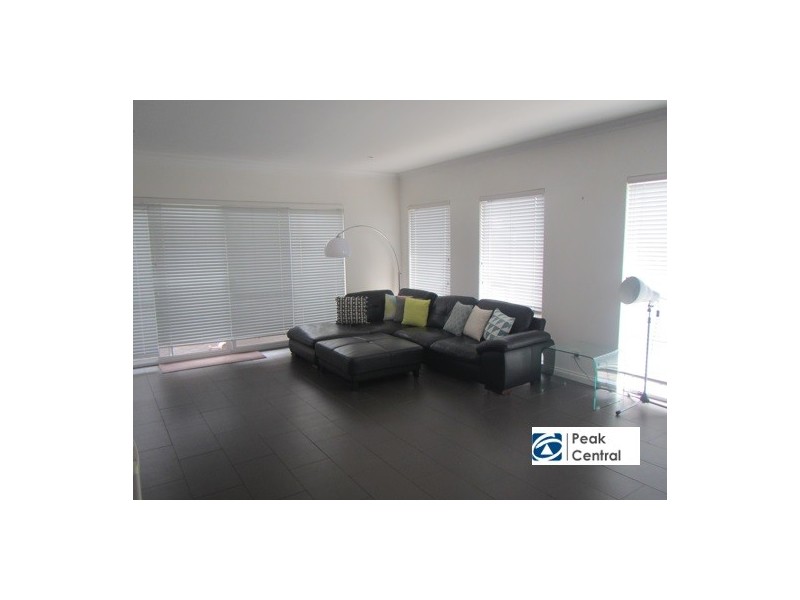 22 Brenchley Drive, Atwell WA 6164