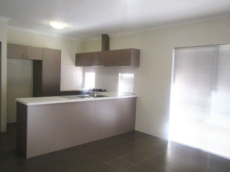 16 McLaren Avenue, Beeliar WA 6164