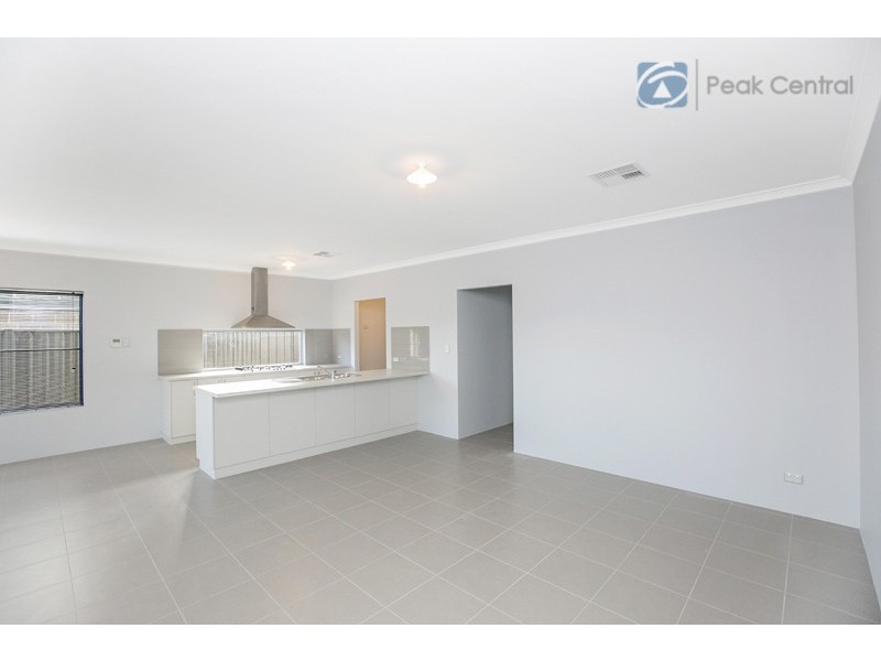 17 Idalia Terrace, Wandi WA 6167