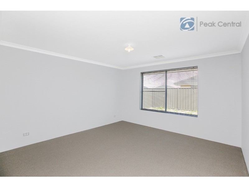 17 Idalia Terrace, Wandi WA 6167