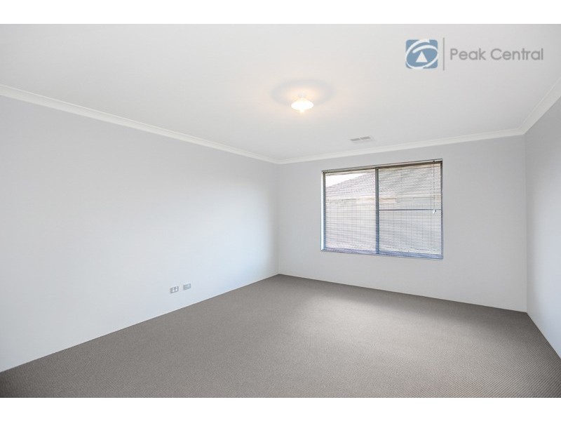 17 Idalia Terrace, Wandi WA 6167