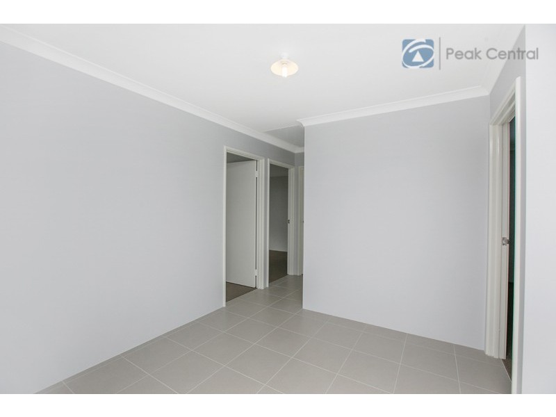 17 Idalia Terrace, Wandi WA 6167