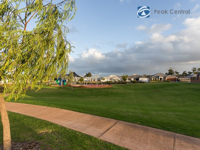 6 Blackstock Street, Hammond Park WA 6164