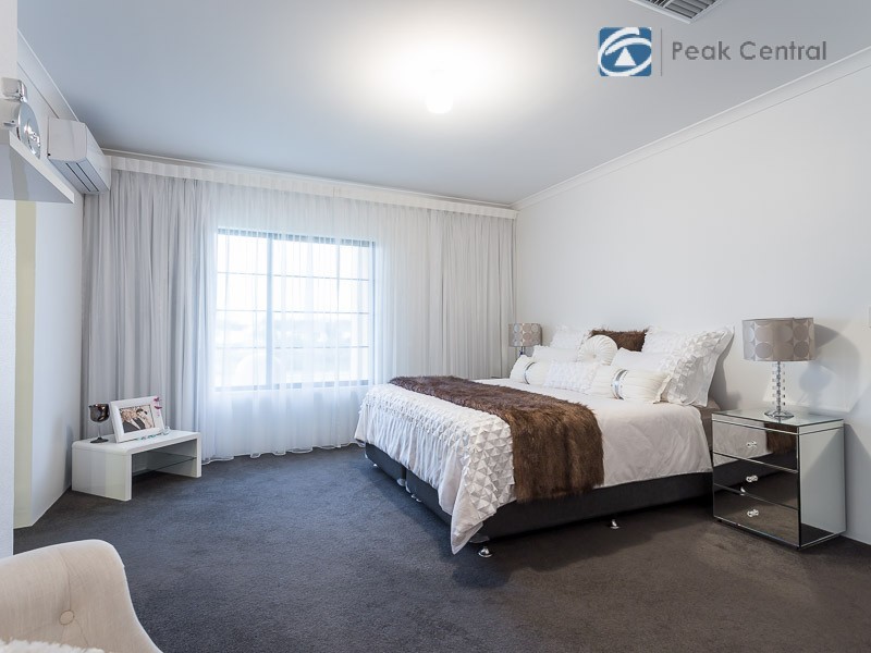 6 Blackstock Street, Hammond Park WA 6164