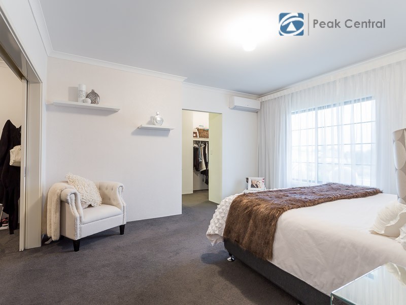 6 Blackstock Street, Hammond Park WA 6164