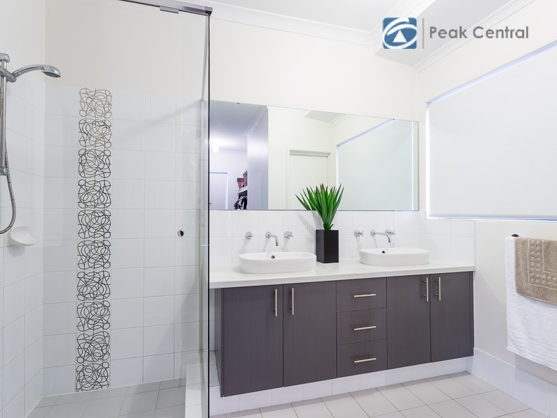 6 Blackstock Street, Hammond Park WA 6164