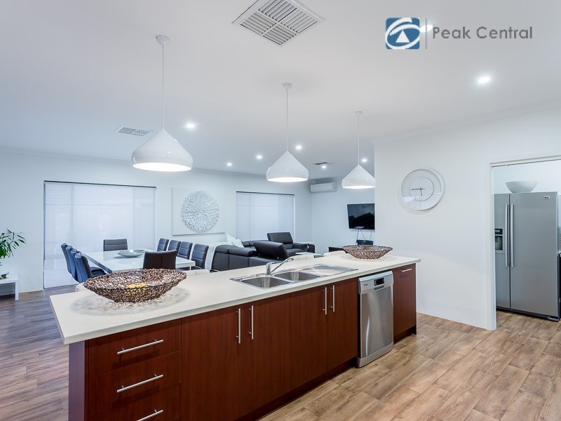 6 Blackstock Street, Hammond Park WA 6164