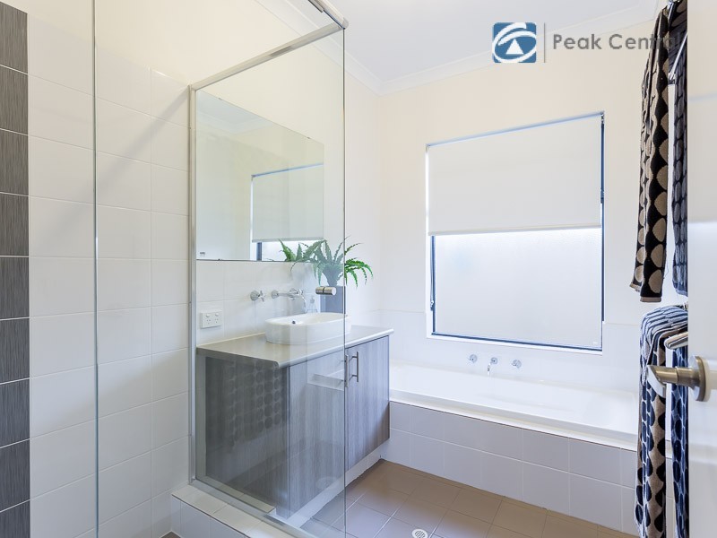 6 Blackstock Street, Hammond Park WA 6164