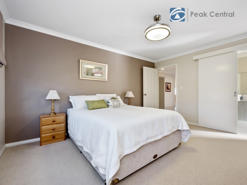 24 Belladonna Drive, Yangebup WA 6164