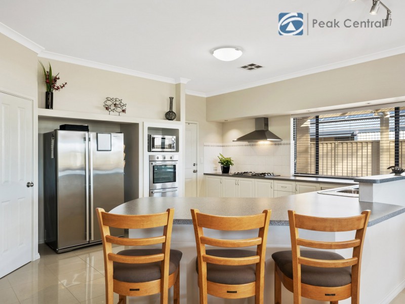 24 Belladonna Drive, Yangebup WA 6164